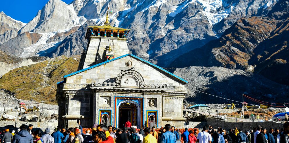 chardham photo which contain kedarnath,badrinath,gangotri and yamunotri temples