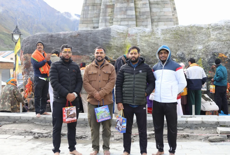 Kedarnath Yatra From Delhi 3 Nights 4 Days With Flights From Surat Bangalore Pune and Innova Crysta Pickup