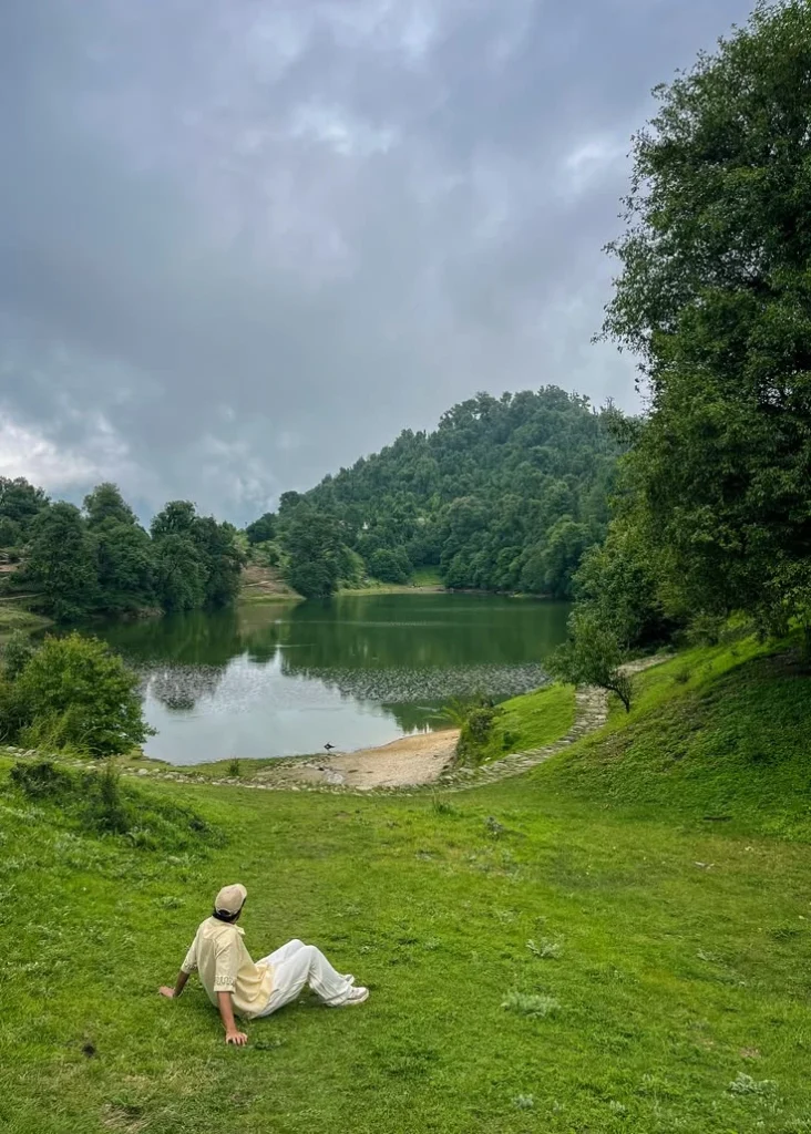 Deoria Tal Near Chopta Uttarakhand