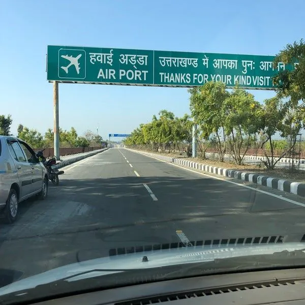 SafarXpert airport pickup at Jolly Grant Airport for Char Dham Yatra