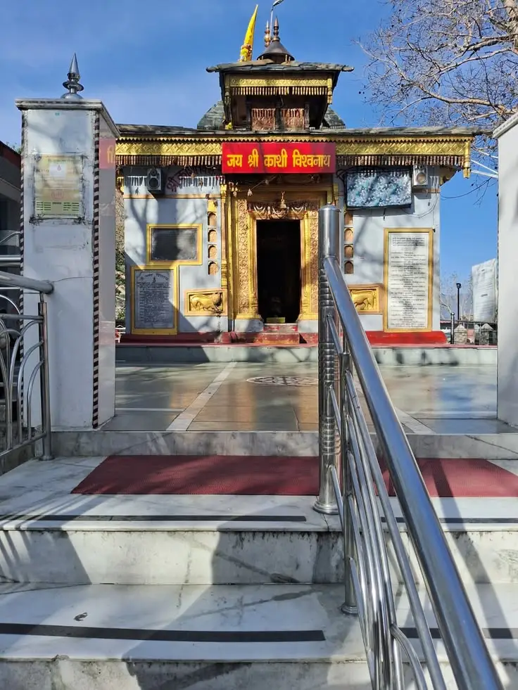 Kashi Vishwanath Temple in Uttarkashi visited during Char Dham Yatra with SafarXpert